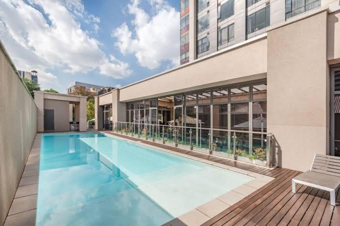 Sandton Skye Apartments جوهانسبورغ المظهر الخارجي الصورة