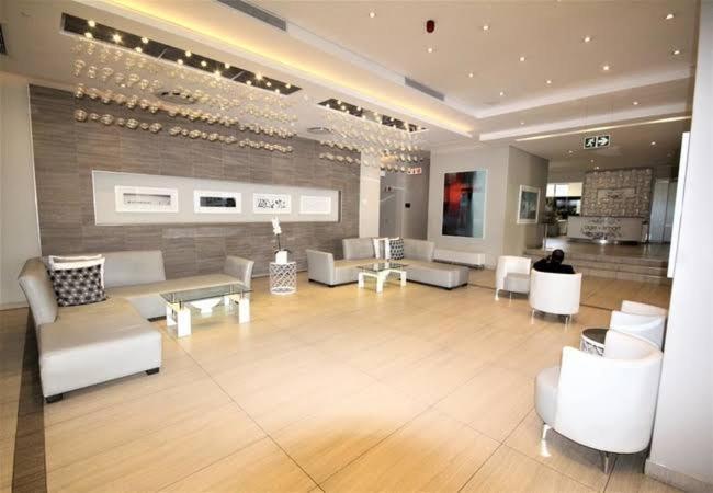Sandton Skye Apartments جوهانسبورغ المظهر الخارجي الصورة