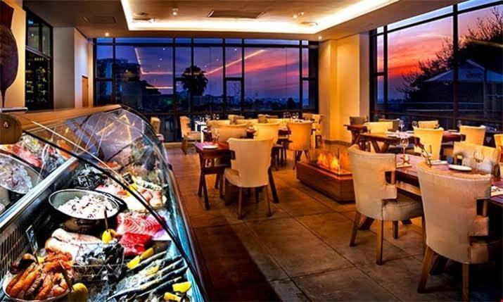 Sandton Skye Apartments جوهانسبورغ المظهر الخارجي الصورة